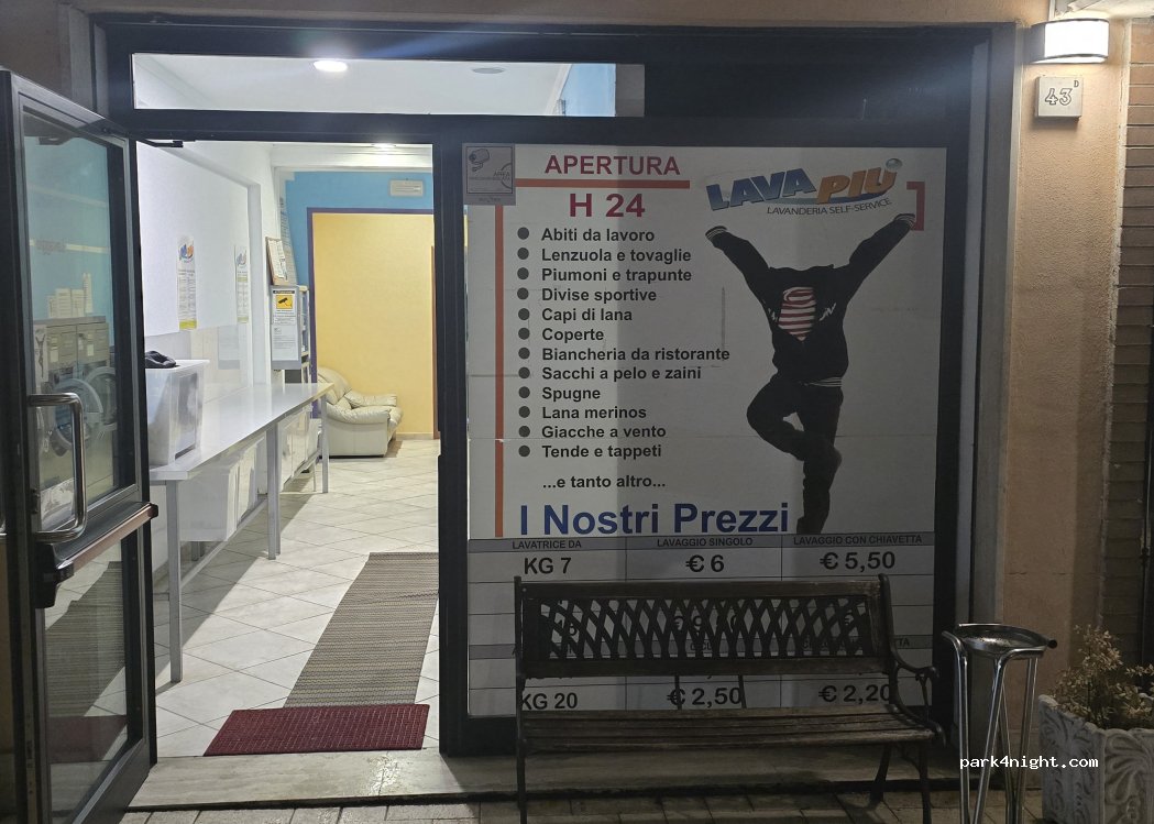 (02034) Poggio Mirteto - Via Giacomo Matteotti — foto