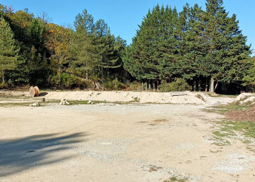 (07110) Rocles - D 24 — foto