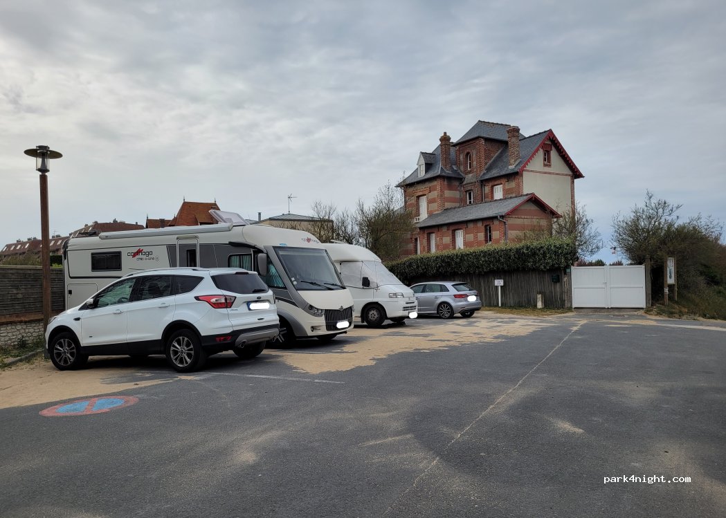 (14390) Varaville - Rue des Bains — foto 4