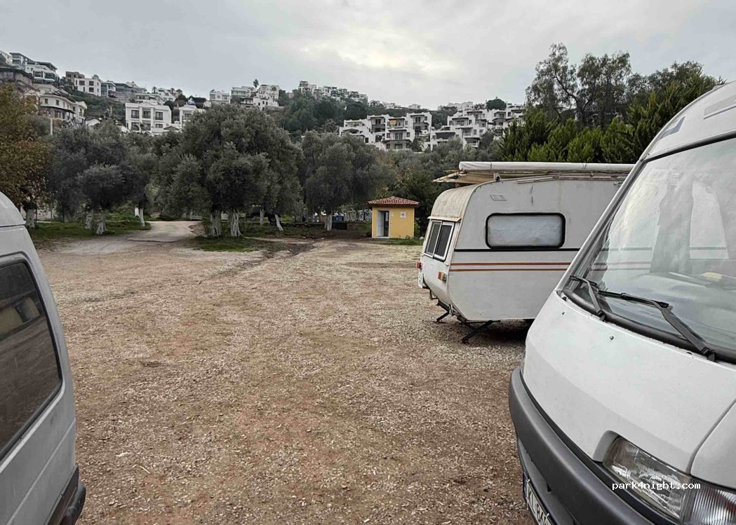 (48450) Boğaziçi - Unnamed Road — foto