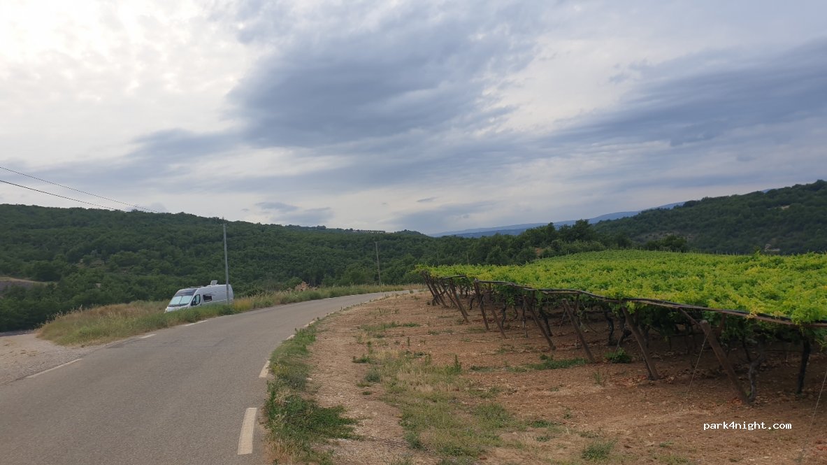 (84400) Castellet - D223 — foto 3