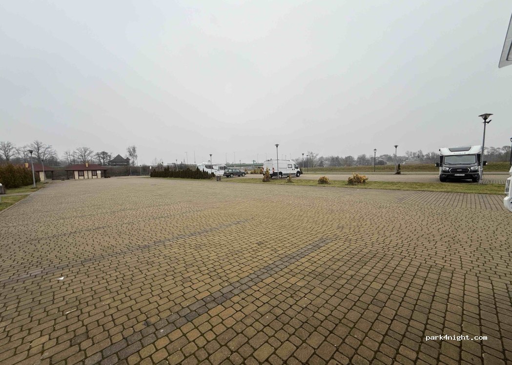 (99-210) Uniejów - Arcybiskupa Jakuba Świnki — foto