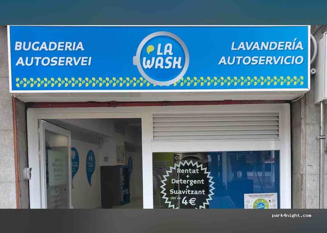 (08860) Castelldefels - Passeig de la Marina — foto