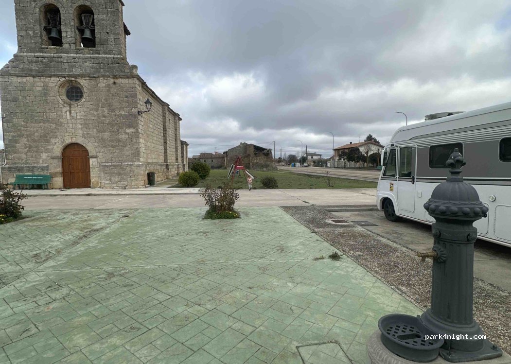 (09226) Villaquirán de los Infantes - N-620 — foto 2