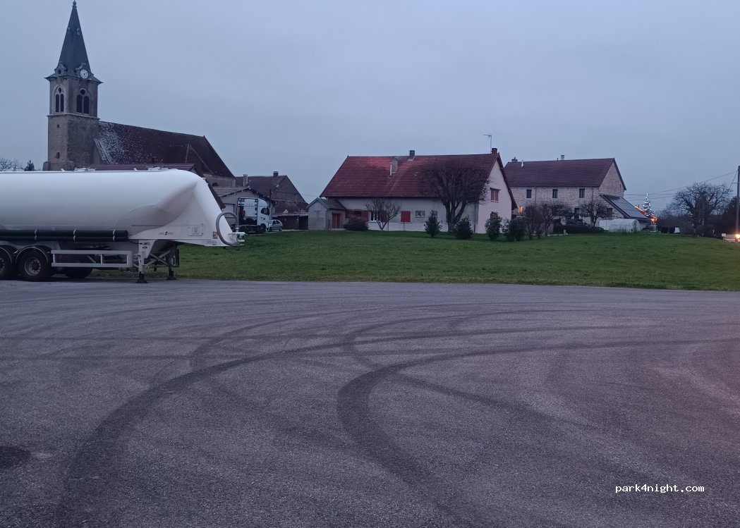 (39230) Vers-sous-Sellières - Rue Principale — foto 3