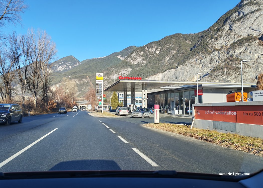 (6175) Gemeinde Kematen in Tirol - Sellrainstraße — foto