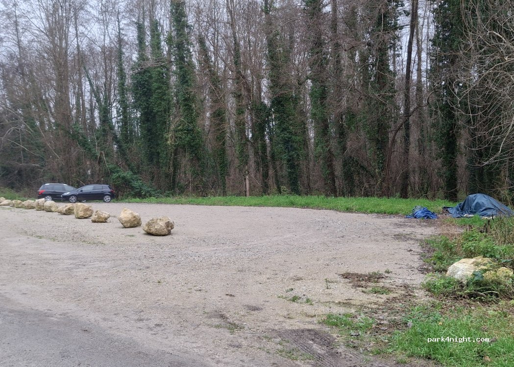 (17610) Saint-Sauvant - Grande Rue des Mottes — foto