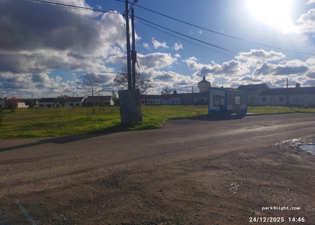 (7565-258) Ermidas-Sado - R. um — foto 2