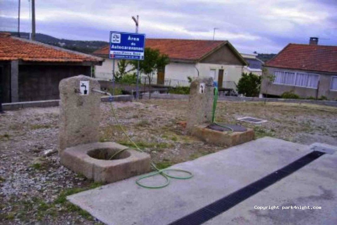 Parque de Autocaravanas Freixo de Numão — foto 2
