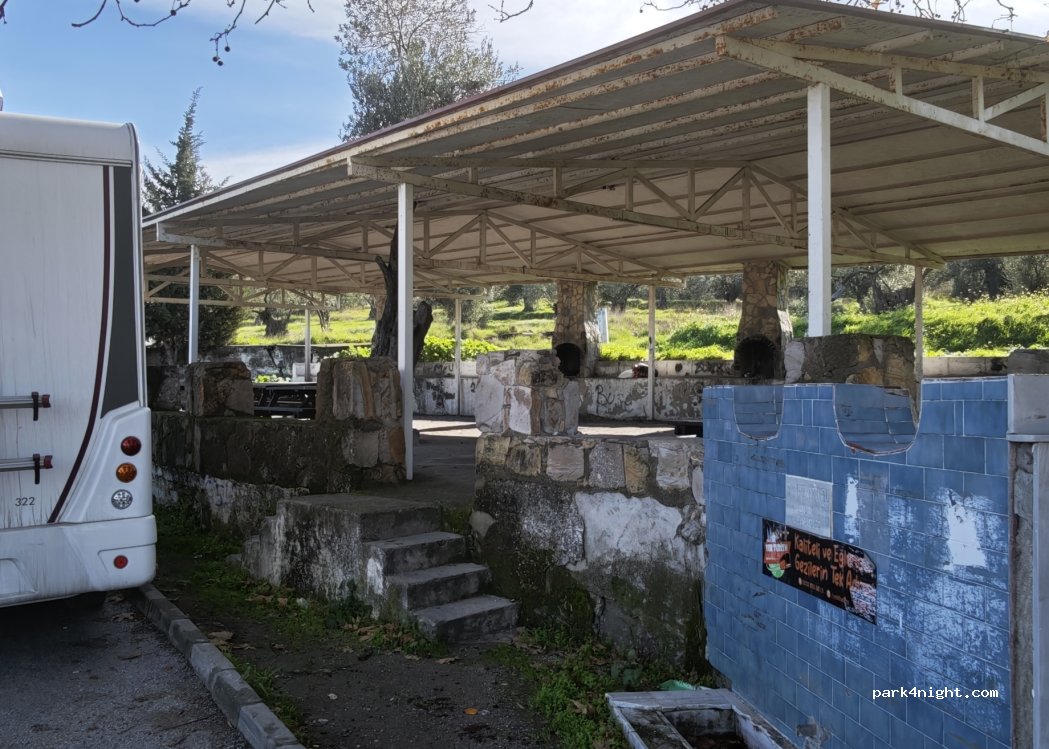 (10405) Ayvalık - 15 Eylül Caddesi — foto 3