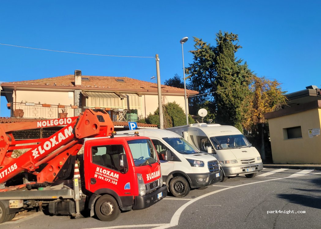 (18100) Imperia - Via Tommaso Littardi — foto