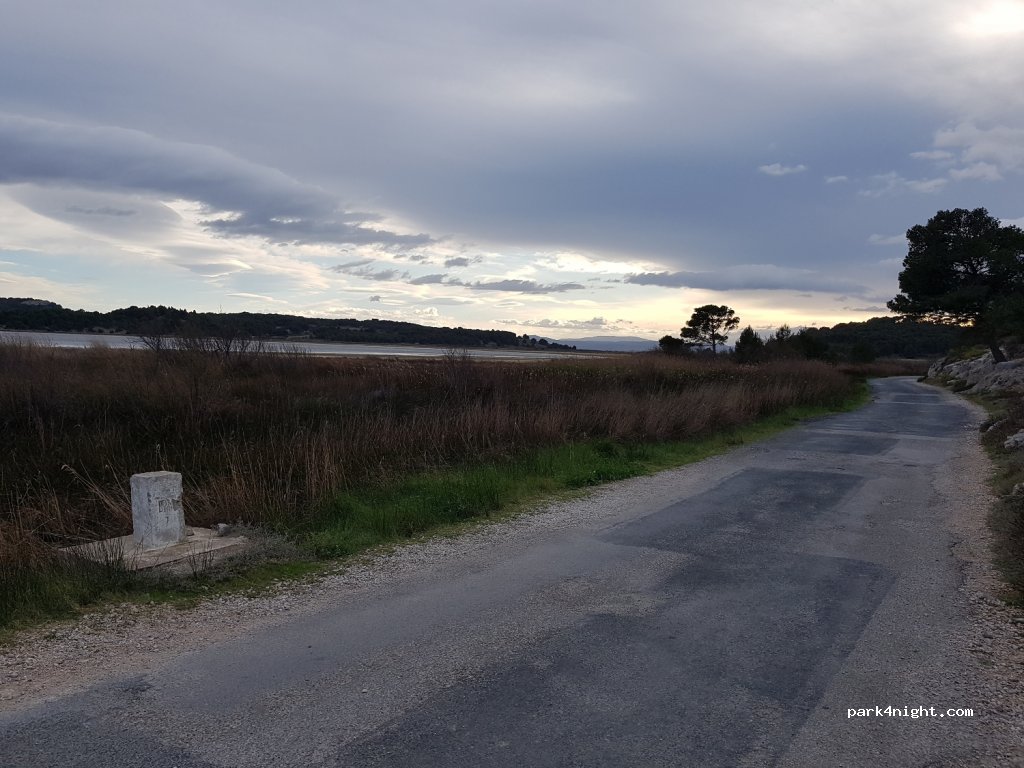 (11430) Gruissan - D32 — foto 3