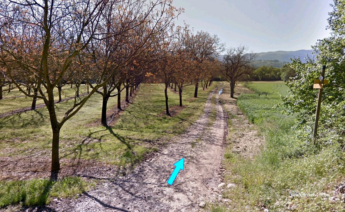 (38840) Saint-Hilaire-du-Rosier - Unnamed Road — foto