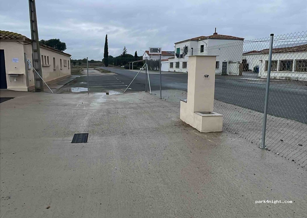 Área de autocaravanas Rada — foto 3