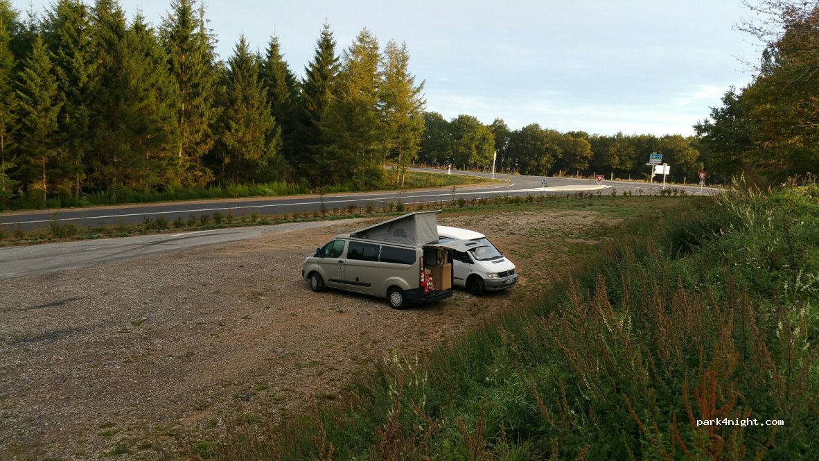 (12410) Vézins-de-Lévézou - D95 — foto