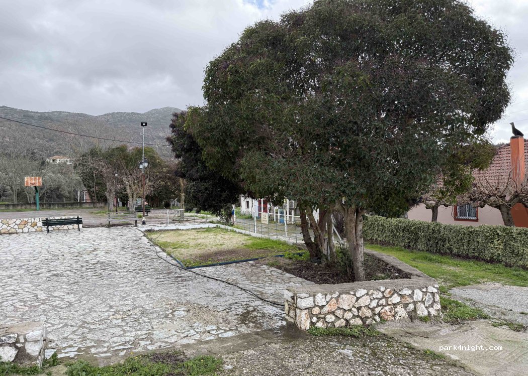(310 82) Komilio - Epar.Od. Komiliou - Akrotiriou — foto 2