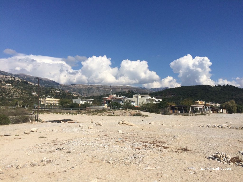 (111111) Himarë - Himare - Livadh Road — foto