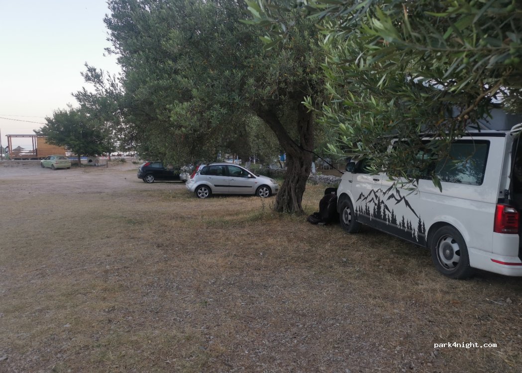 (111111) Himarë - Himare - Livadh Road — foto 4