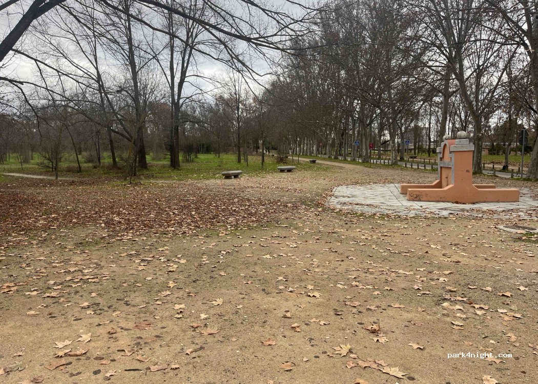 (28001) Madrid - Paseo del Embarcadero — foto