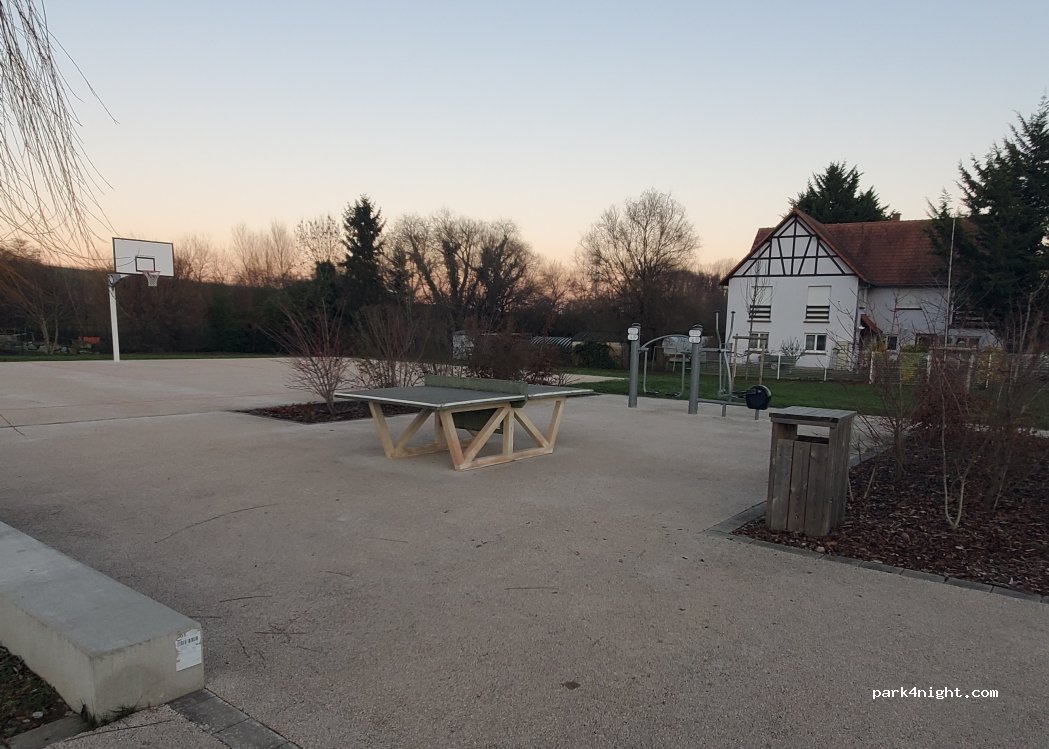 (67310) Dahlenheim - Rue du Stade — foto 3