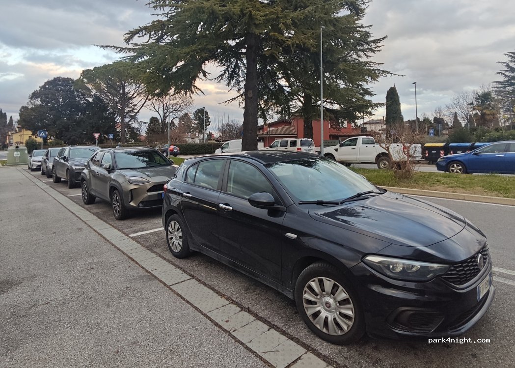 (33051) Aquileia - Piazza San Giovanni — foto