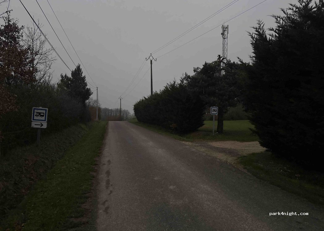 (37460) Beaumont-Village - Rue du Bourg Neuf — foto 2