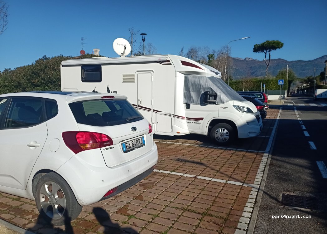 (54038) Forte dei Marmi - Via Matteo Civitali — foto 2