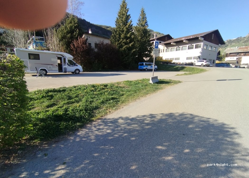 (74450) Le Grand-Bornand - Impasse du Stade — foto 2