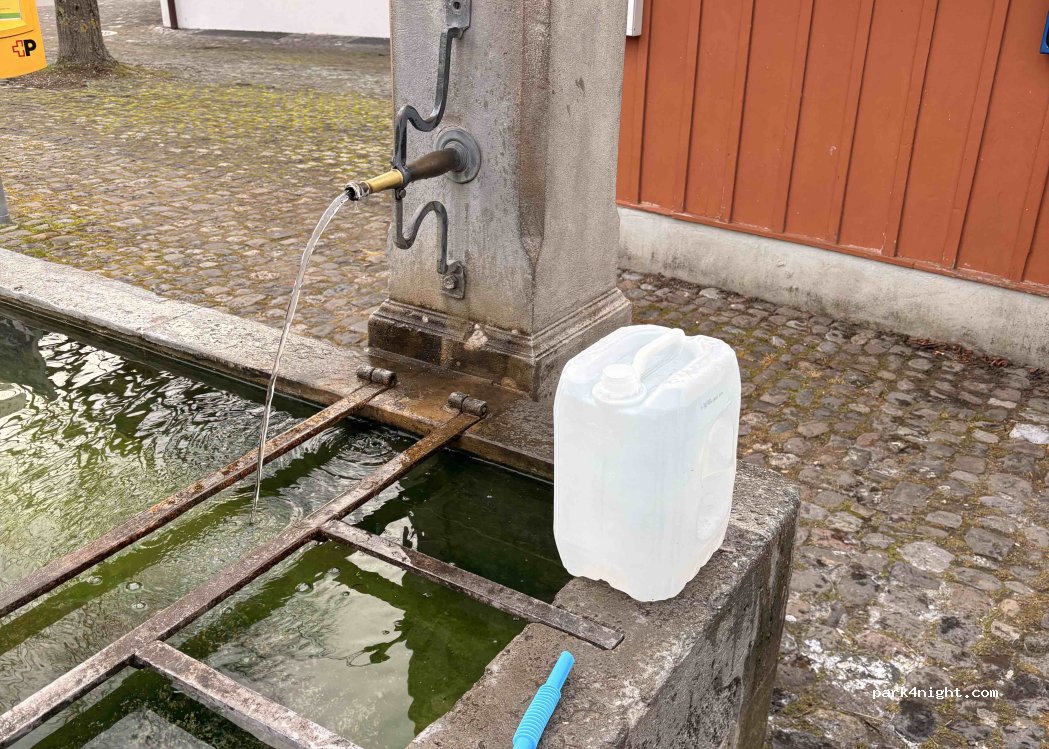 (8152) Opfikon - Untere Bubenholzstrasse — foto