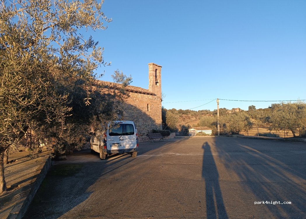 (22589) Estopiñán del Castillo / Estopanyà - Unnamed Road — foto