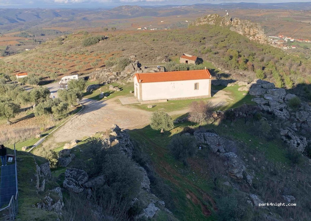 (5230-010) Algoso, Campo de Víboras e Uva - — foto