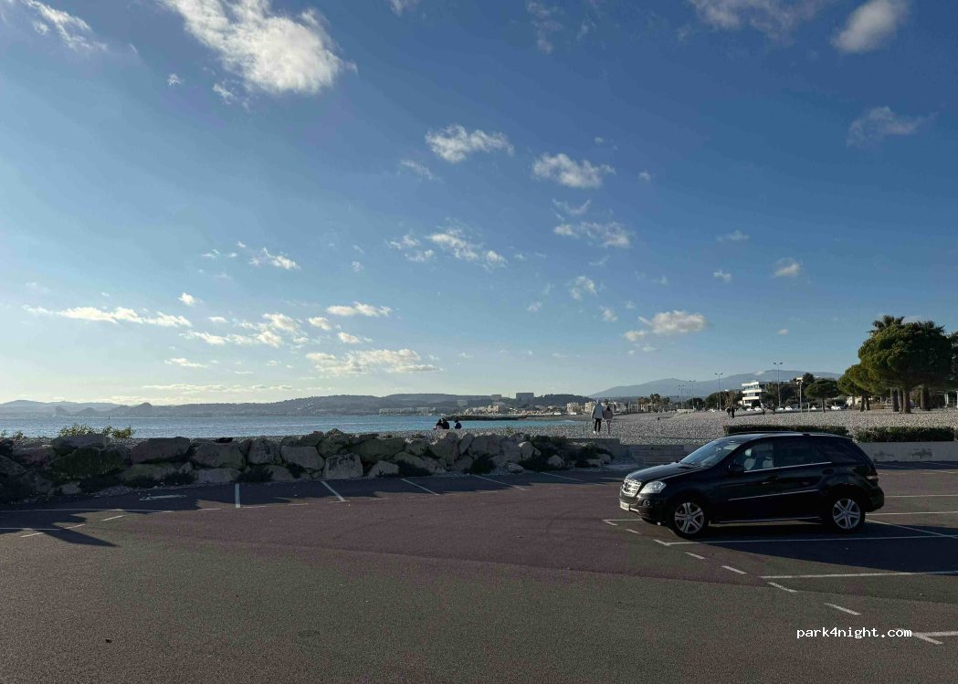 (06700) Saint-Laurent-du-Var - Promenade Alain Gerbault — foto