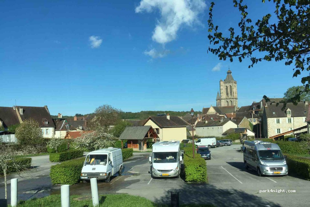 (23500) Felletin - Rue Reby Lagrange — foto