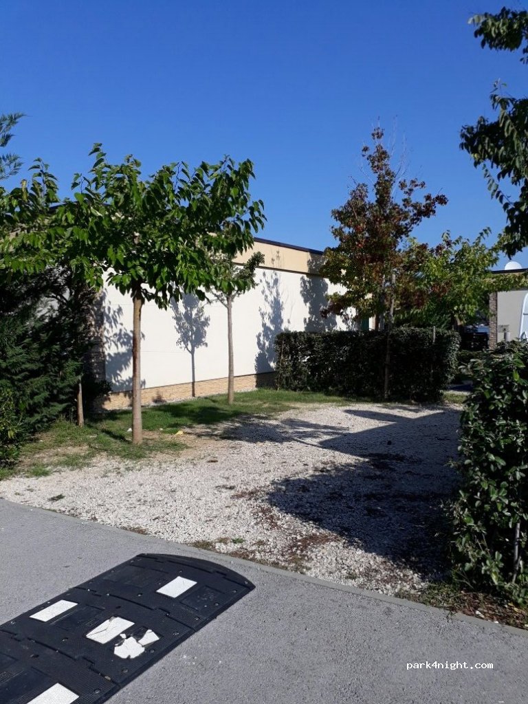 Lando Resort — foto