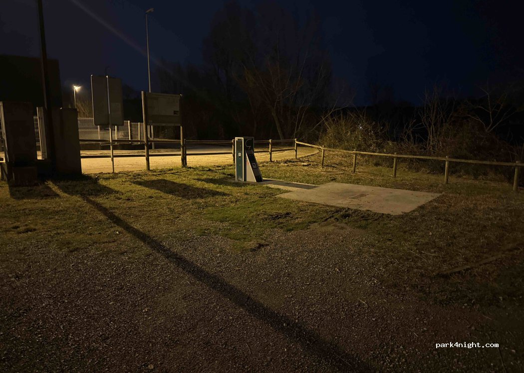 Àrea D'Autocaravanes Sant Pere De Torelló — foto 2