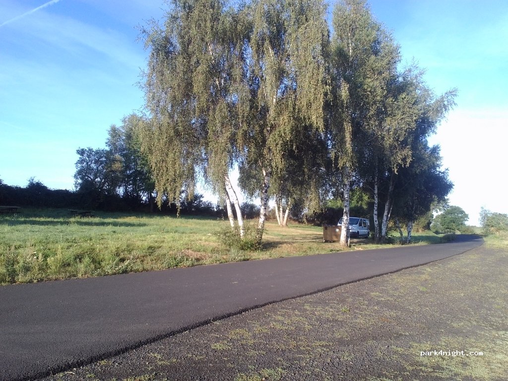 (15110) Maurines - Barberange, route du Pouget — foto 2