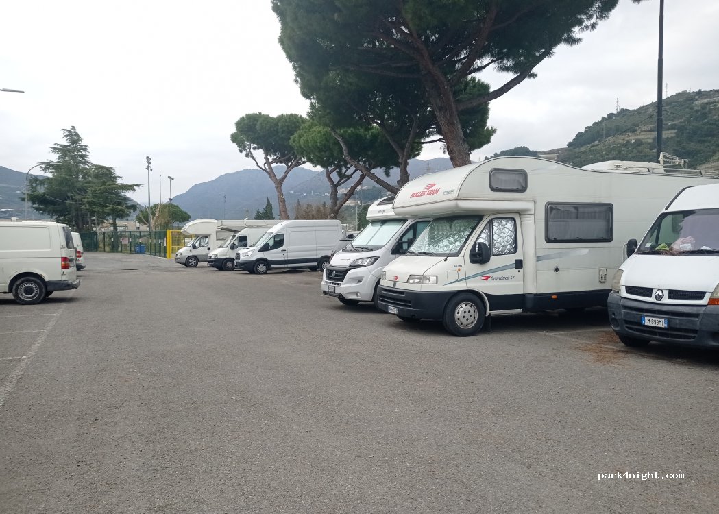 (18011) Arma di Taggia - Via Levà — foto