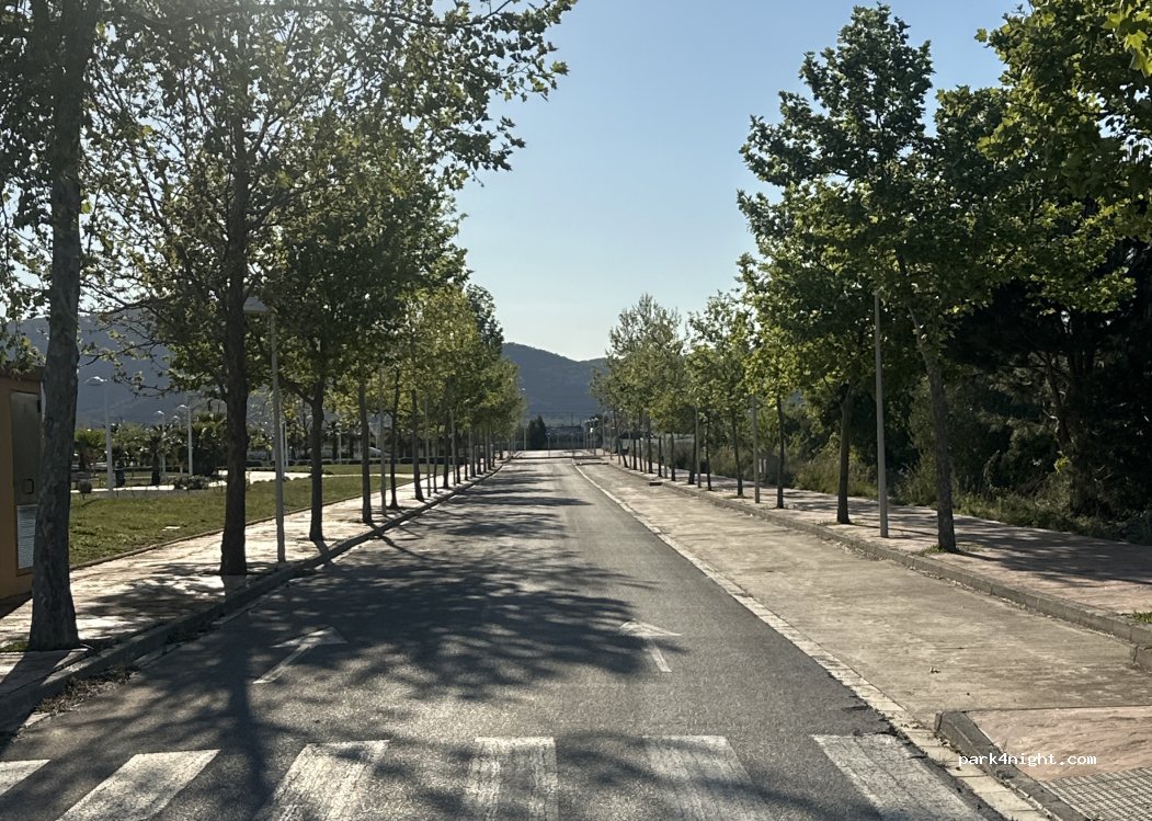 (12595) Cabanes - Calle de Bélgica — foto