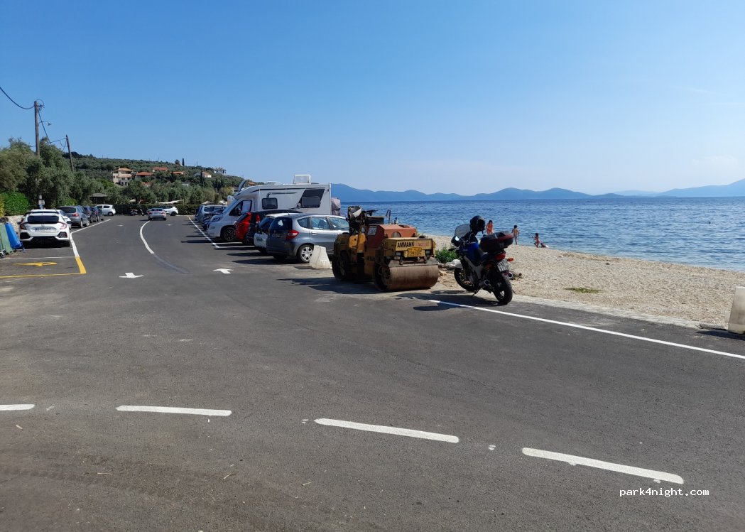 (370 10) Afissos - Eparchiaki Odos Lefokastrou-Afisou — foto 4