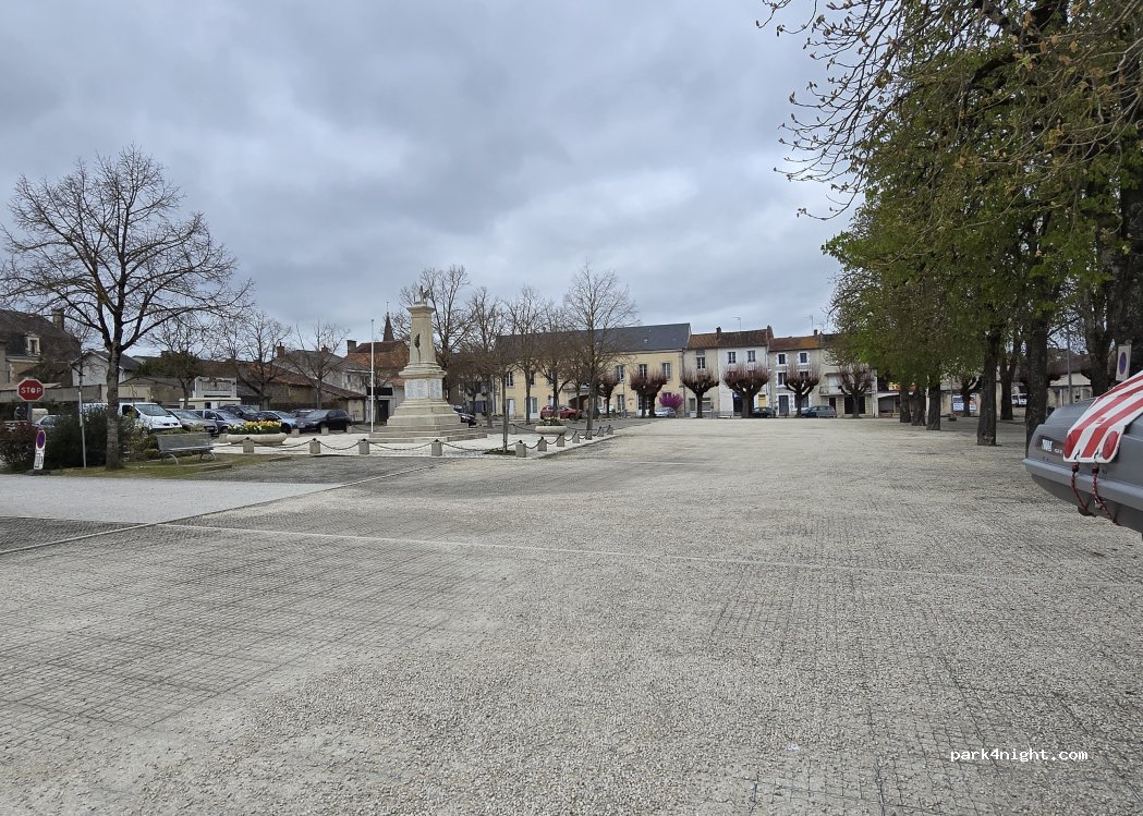(86320) Lussac-les-Châteaux - 12 Rue du Quai — foto 5