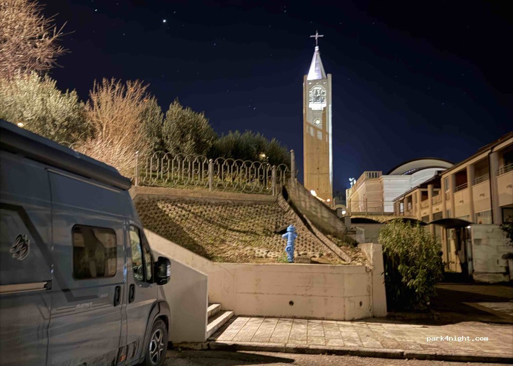 (20340) Ploče - Obala Dr. Franje Tuđmana — foto