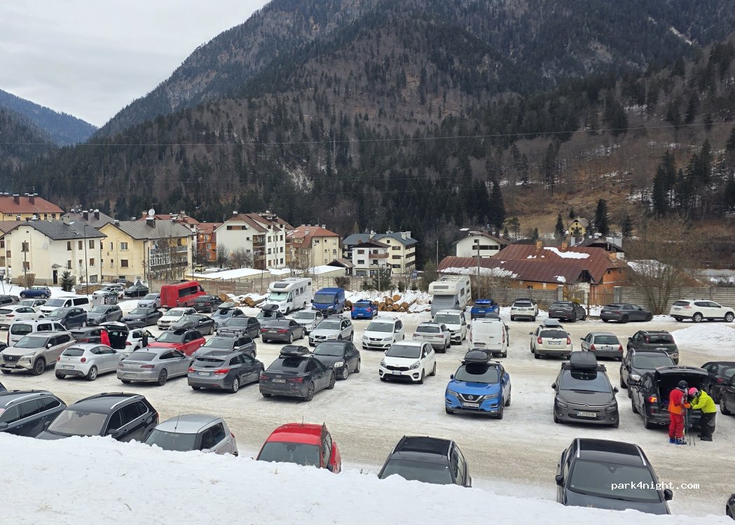 (33018) Tarvisio - Via degli Alpini — foto