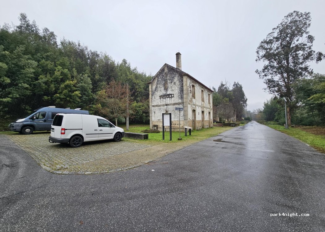 (3440-111) U.F Treixedo e Nagozela - Unnamed Road — foto 2