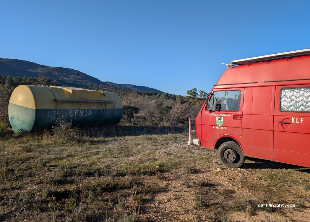 (83590) Gonfaron - D 75 — foto
