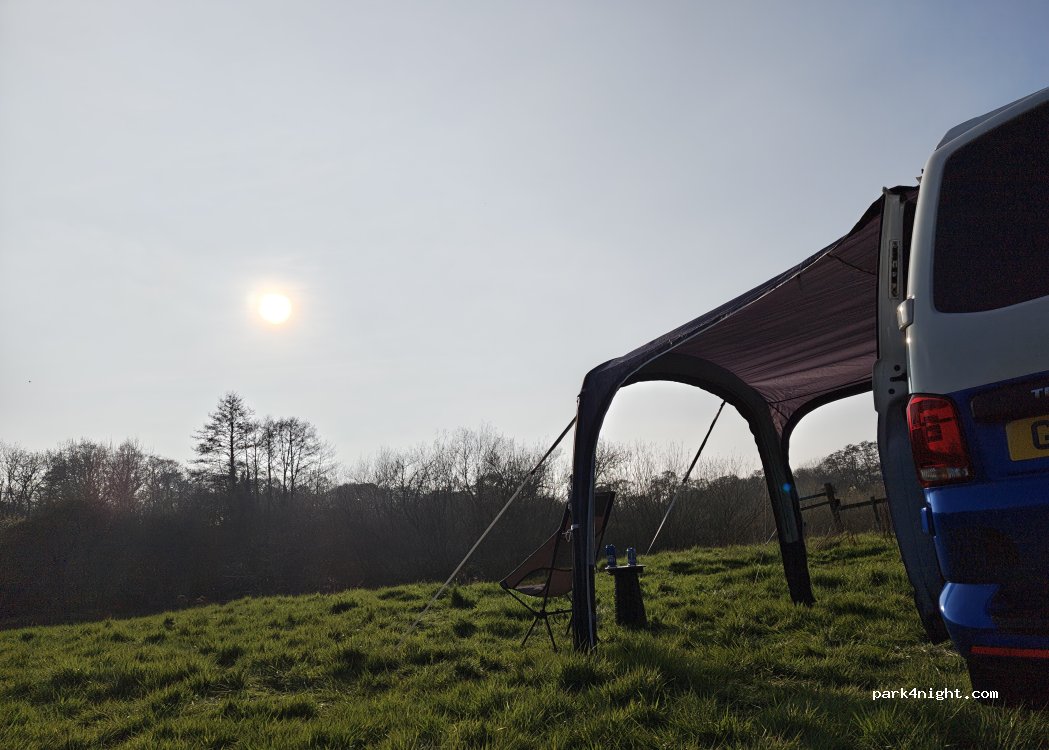 River side camping — foto 2