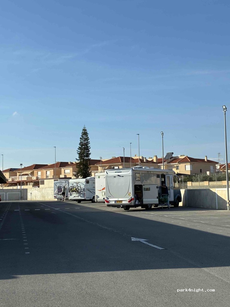 (30880) Águilas - Calle Antonio Gabarrón — foto 3