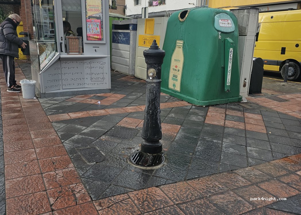 (18100) Armilla - Calle Tierno Galván — foto 2