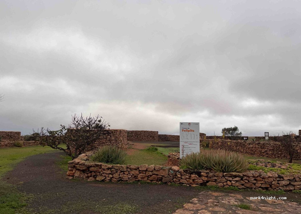 (35612) Puerto del Rosario - — foto