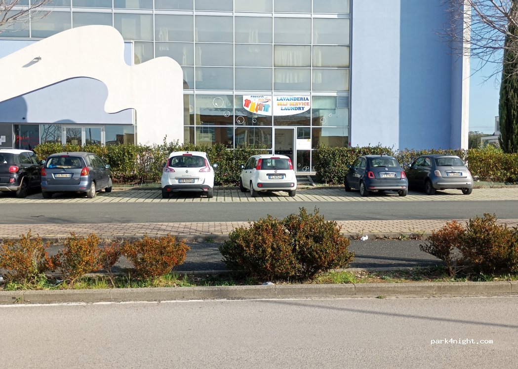 (57023) Cecina - Via Ersilio Ambrogi — foto