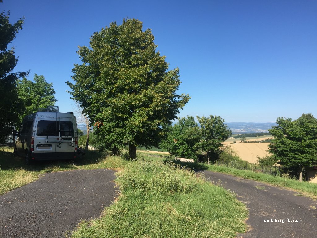 (63320) Tourzel-Ronzières - Le Clos — foto 3